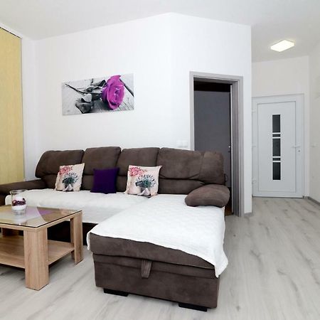 זאדאר Apartmens Leona מראה חיצוני תמונה