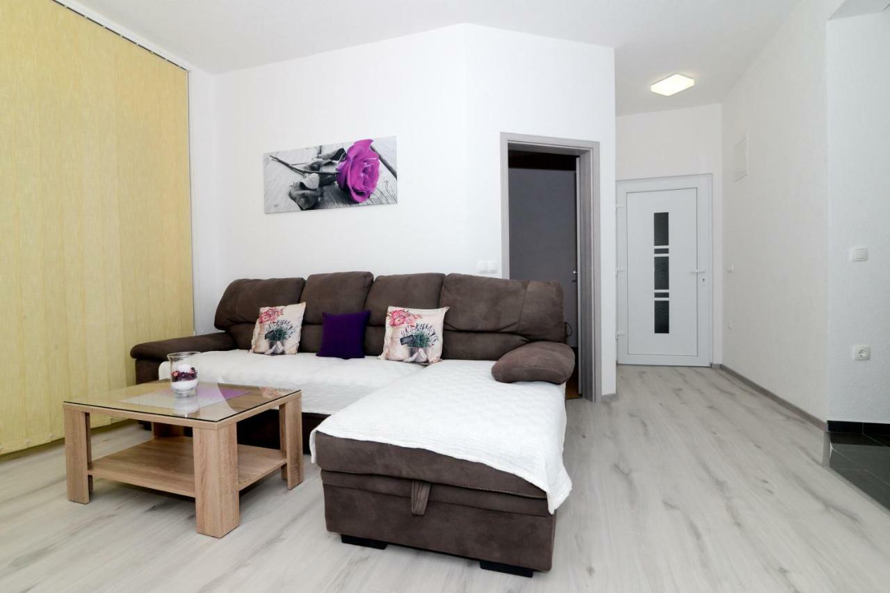 זאדאר Apartmens Leona מראה חיצוני תמונה