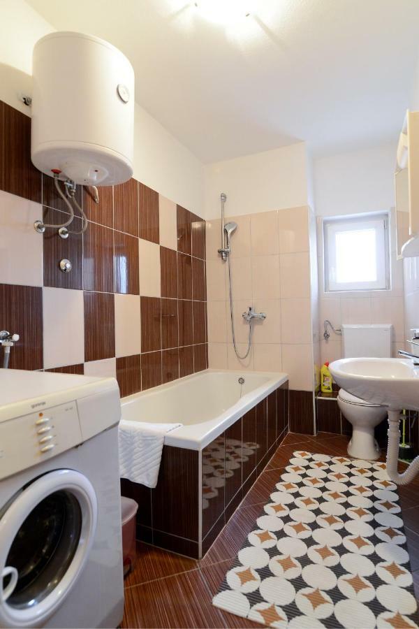 זאדאר Apartmens Leona מראה חיצוני תמונה