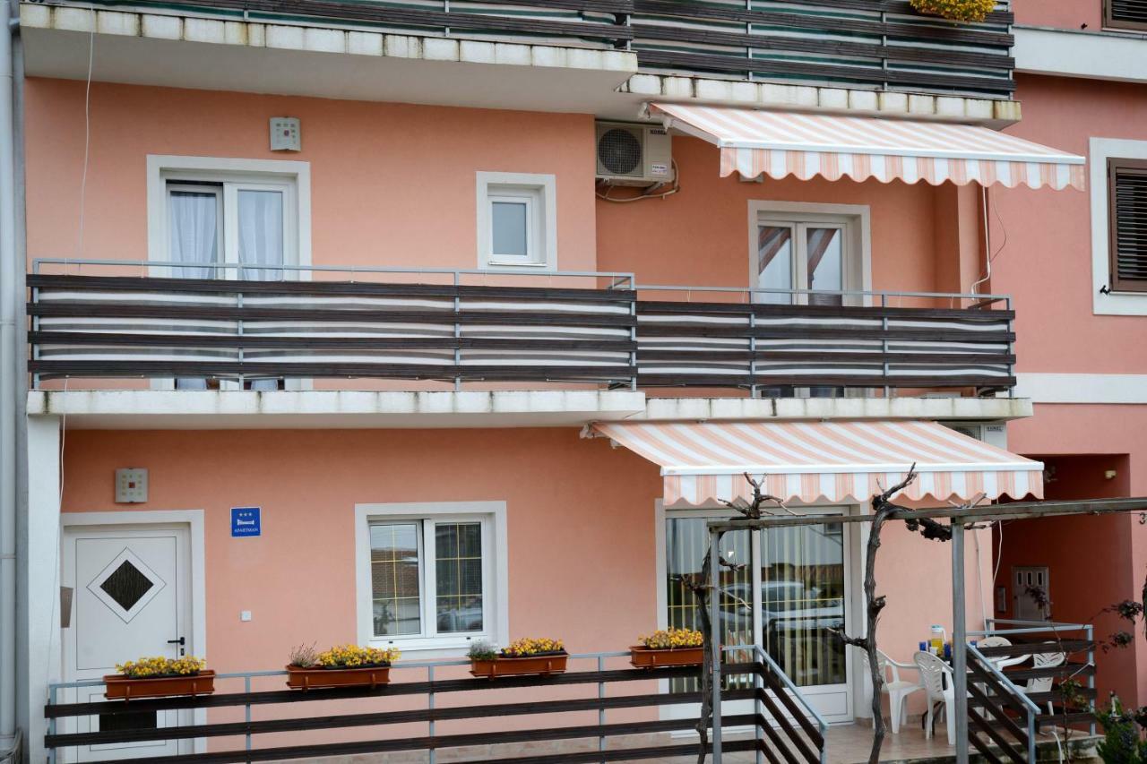 זאדאר Apartmens Leona מראה חיצוני תמונה